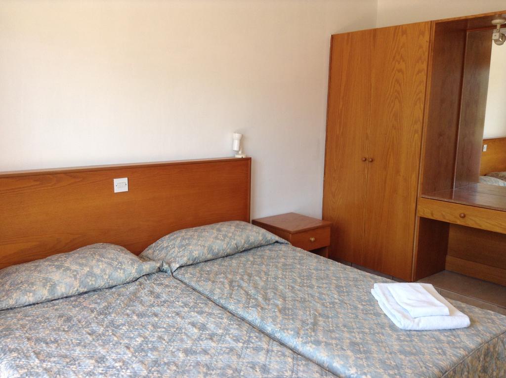 Valana Hotel Apartments Limassol Exterior foto